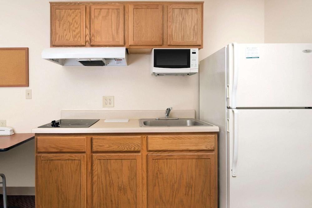Extended Stay America Select Suites - Tallahassee - Northwest Екстериор снимка